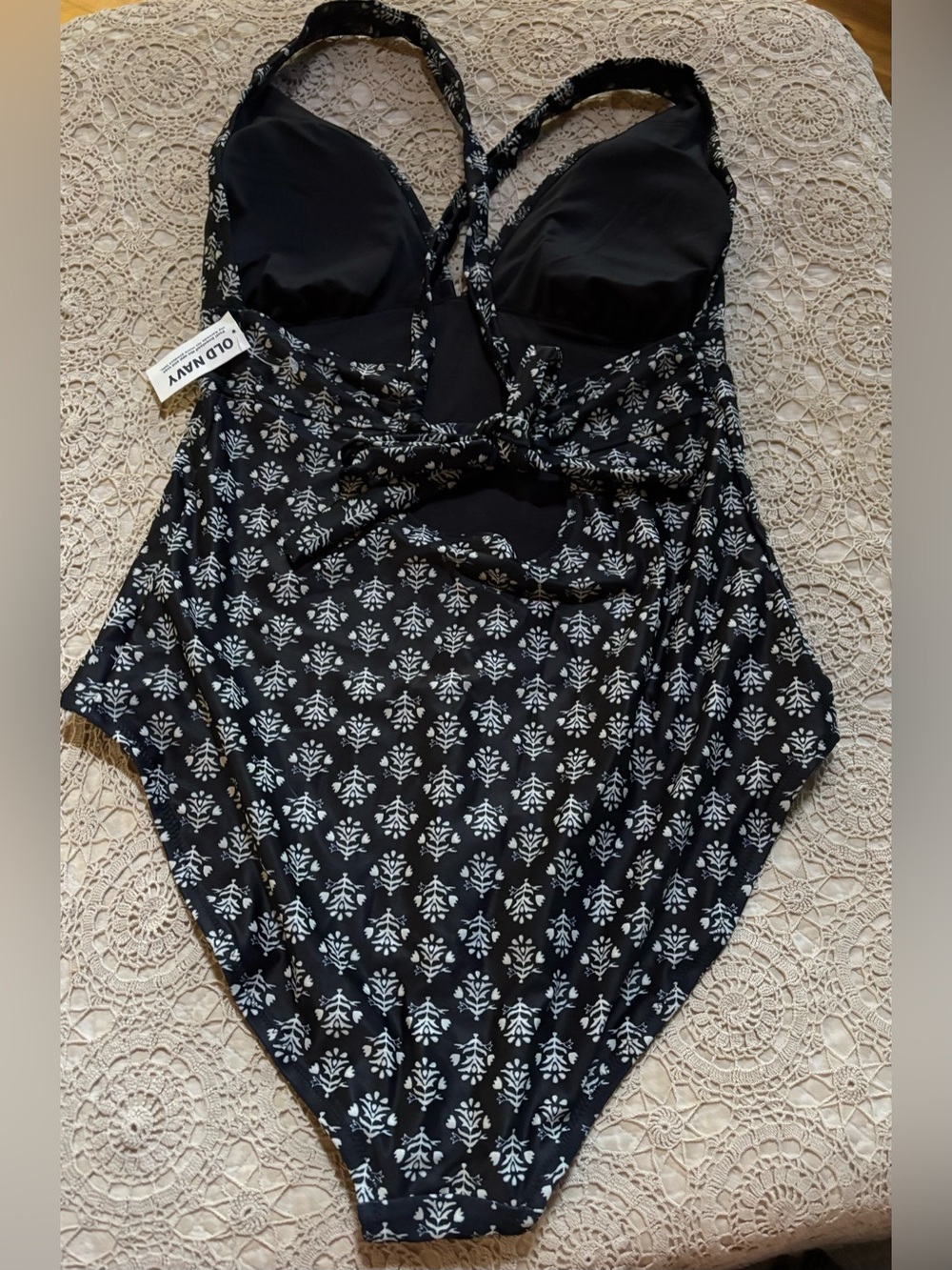 OLD NAVY Plunge V-neck Black Gray Flower Tie Back One Piece Swimsuit NWT Size L - Picture 4 of 12